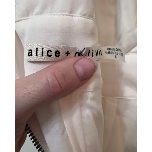 NWT Alice & Olivia White V Neck Eyelet Lace Vanna Maxi Dress Size 6 - Picture 15 of 16